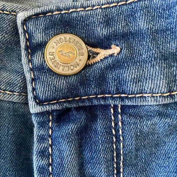 Hollister Women's Medium Wash High Rise 2S Skinny Jeans - Picture 6 of 8